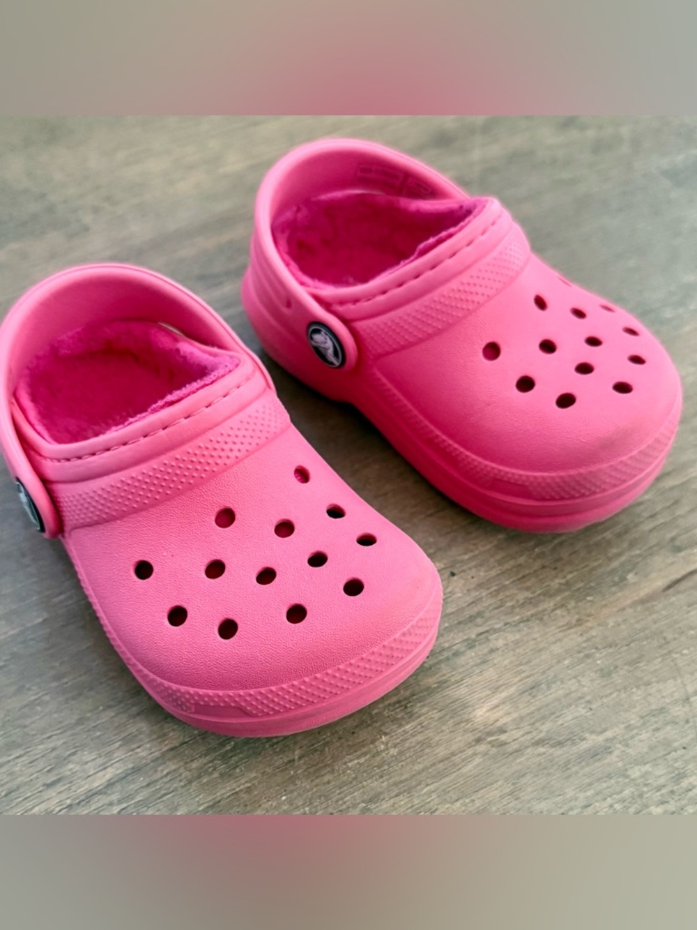 CROCS Kids Hot Pink Fleece-Lined Clogs